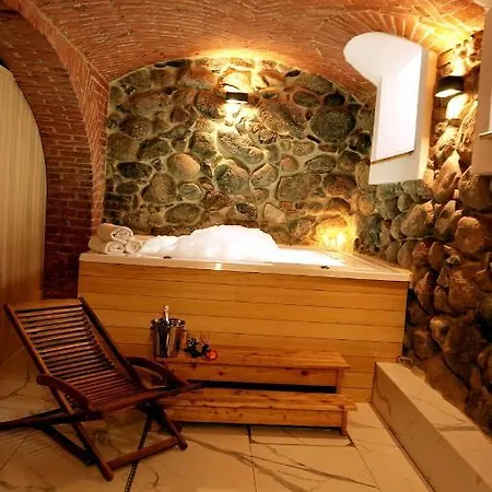 Feriested Osrodek Turystyczny *